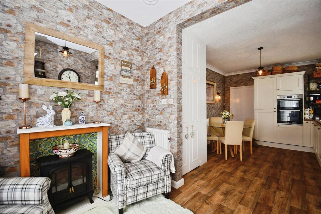 Kitchen / breakfast room