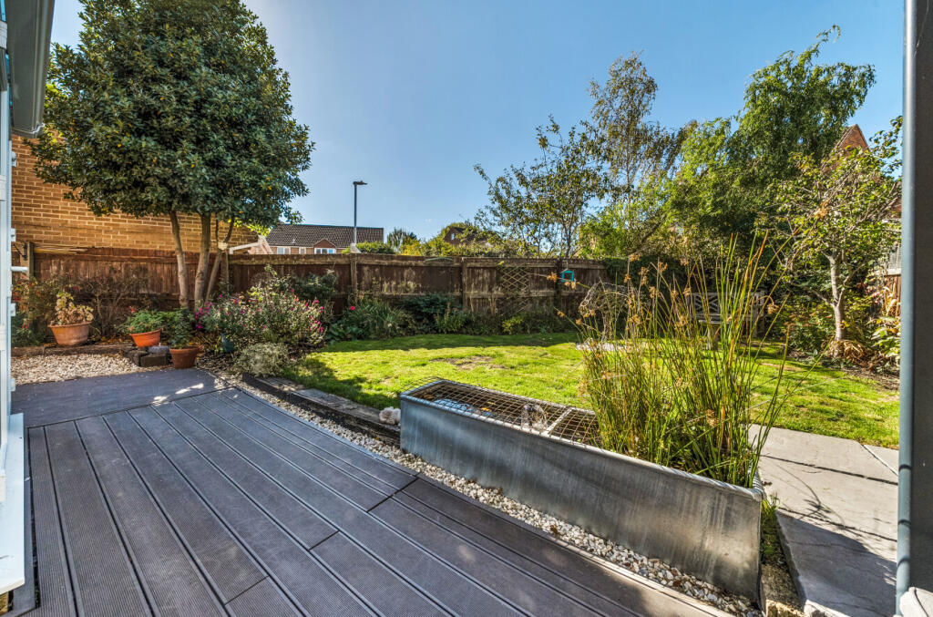 1357716-3-68d5403...