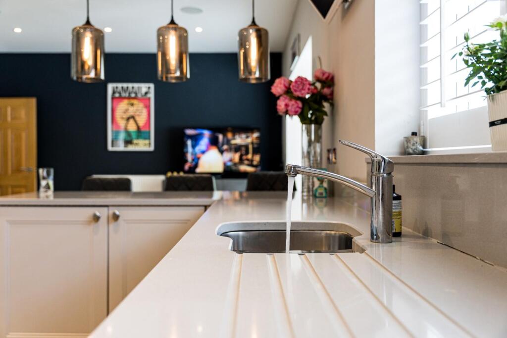 5 Bletchley Park Way, Wilmslow-21.jpg