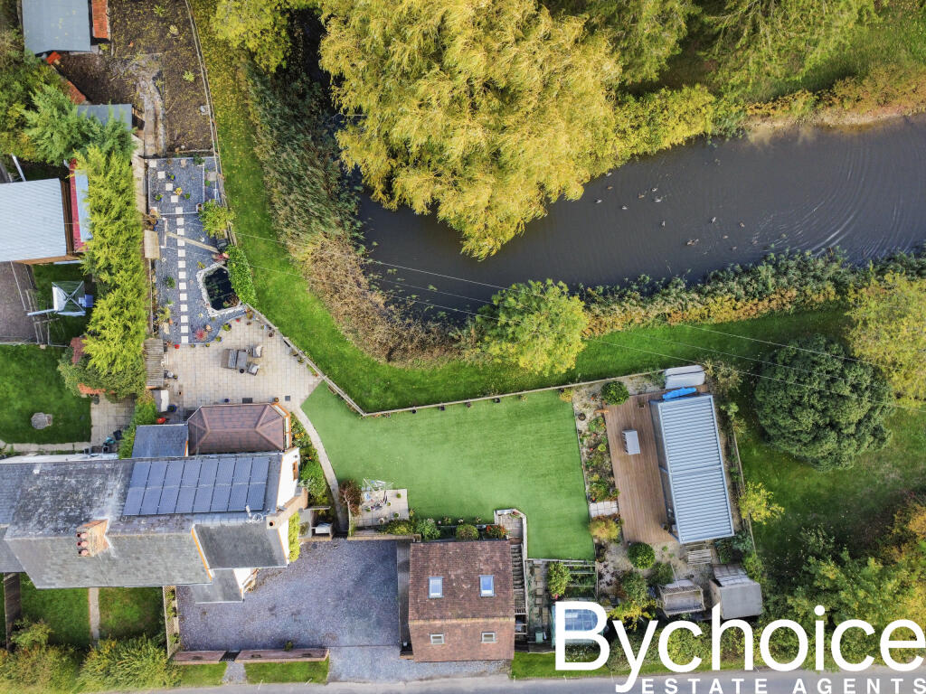 dji_fly_20251021_150612_374_1761055790405_photo_op