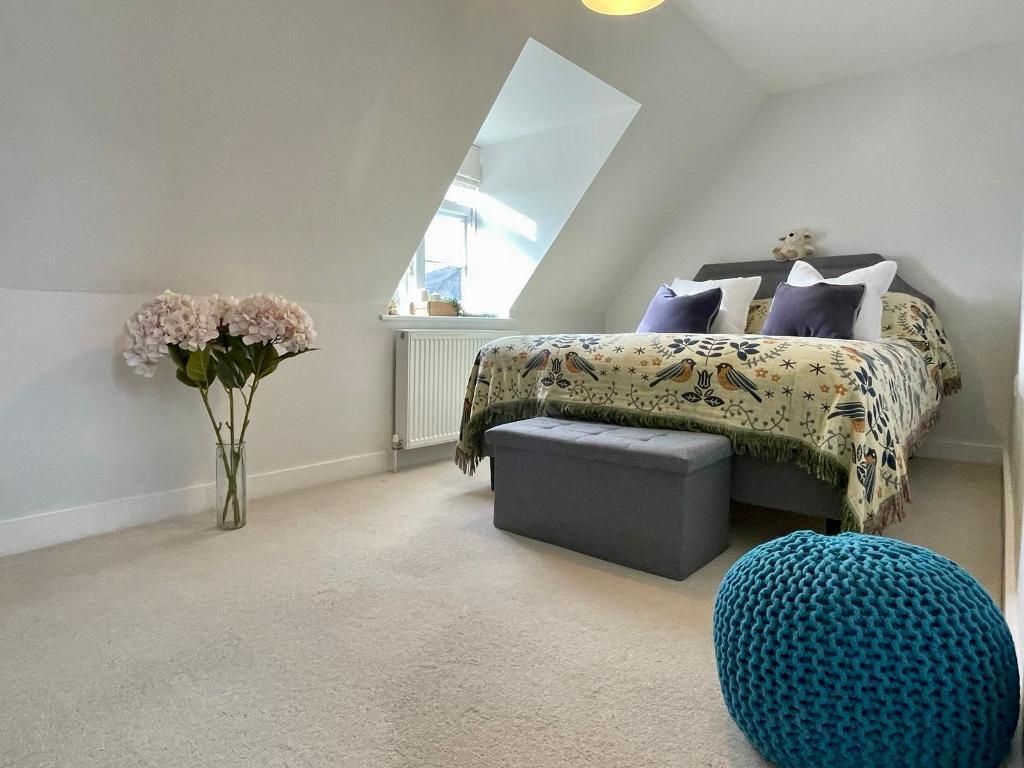 Long double bedroom