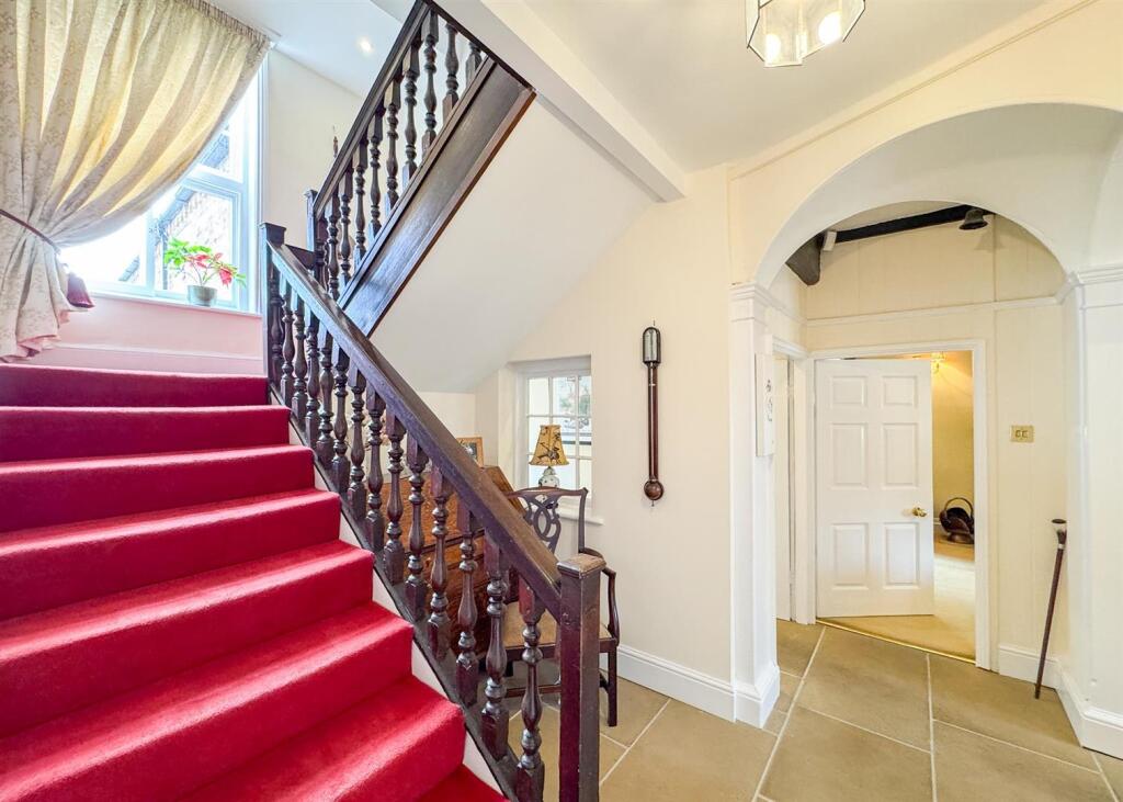 ENTRANCE HALL
