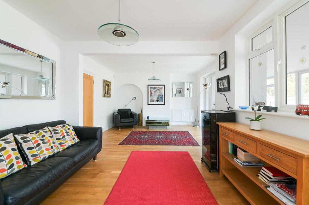 STONELEIGH PARK ROAD, (10).jpg