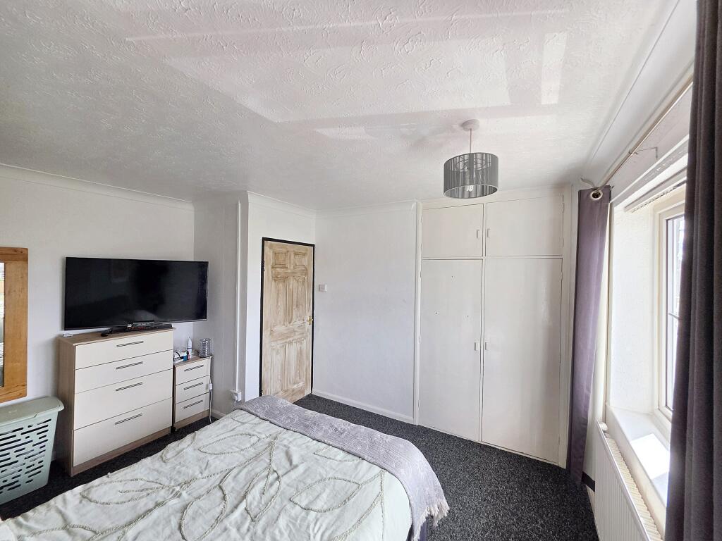 Bedroom 1 (1)