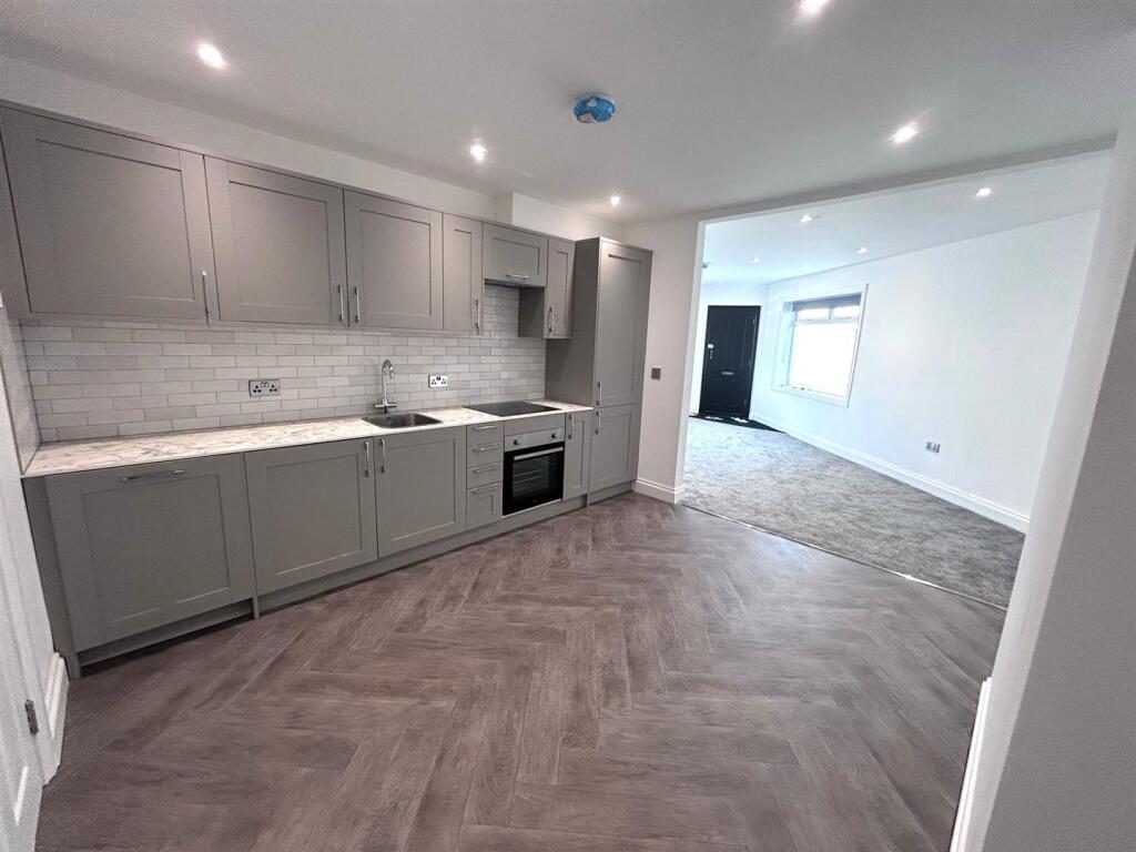 kitchen 2.jpeg
