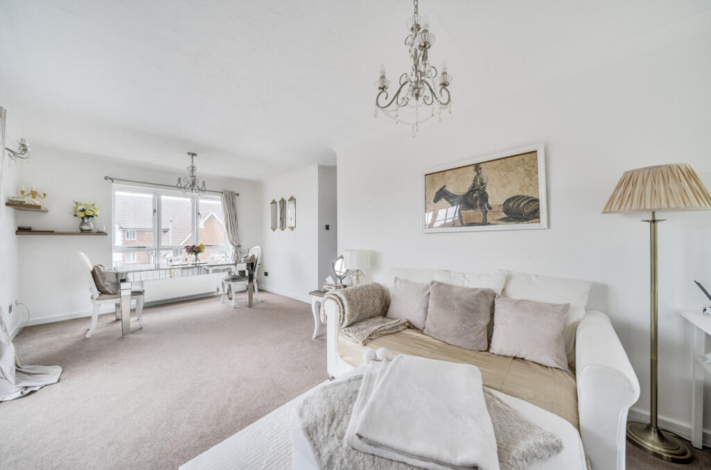 1348304-16-68b72c...