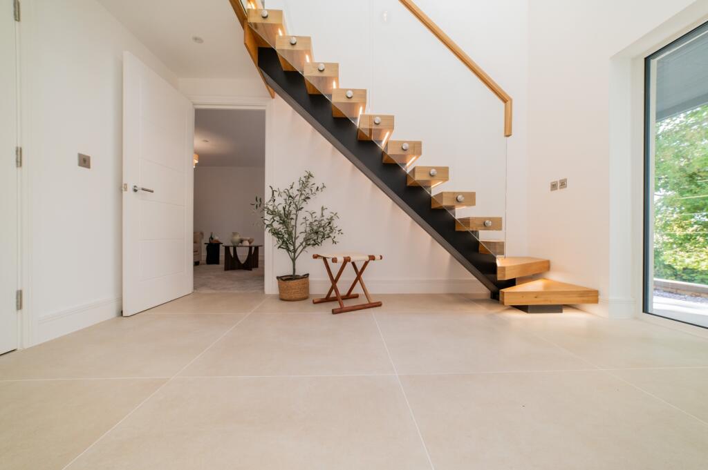 Award-winning Media team on EVERY Listing_8