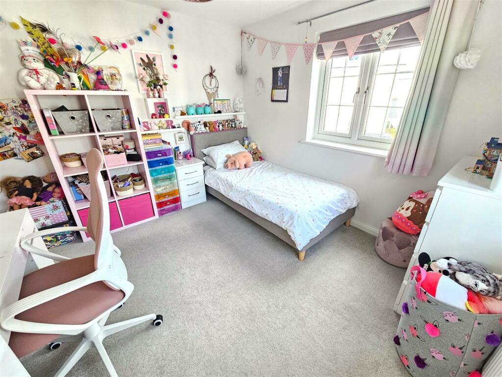 Bedroom 2.jpg