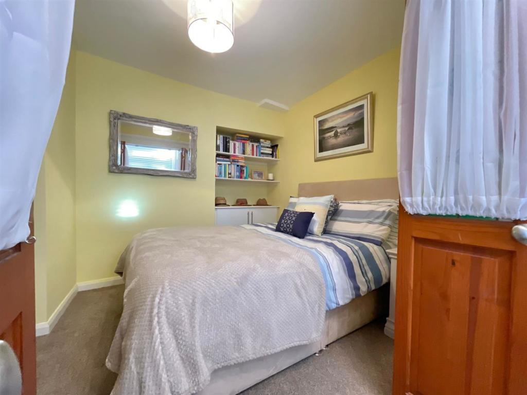 Bedroom.jpg