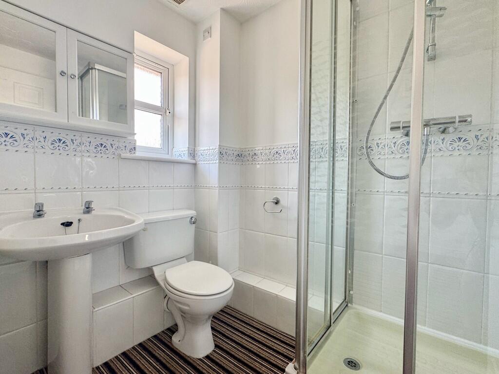 Ensuite Shower Ro...