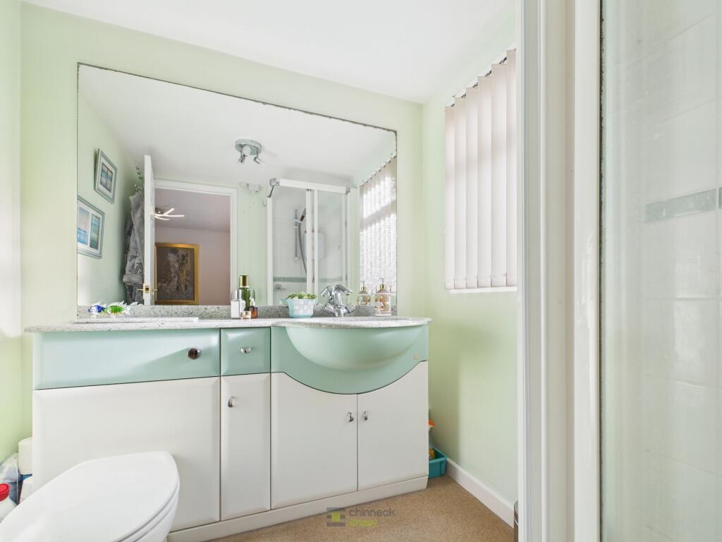 Ensuite Shower room