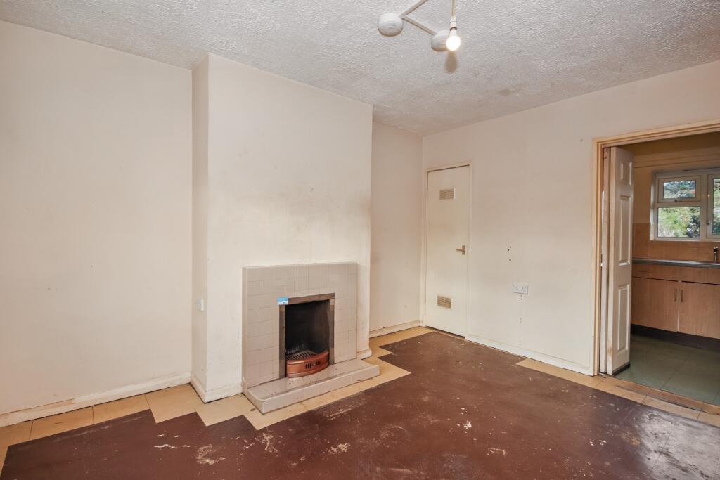 13 Pingle Bank, Holme, Peterborough, Cambridgeshire, PE7 3PJ