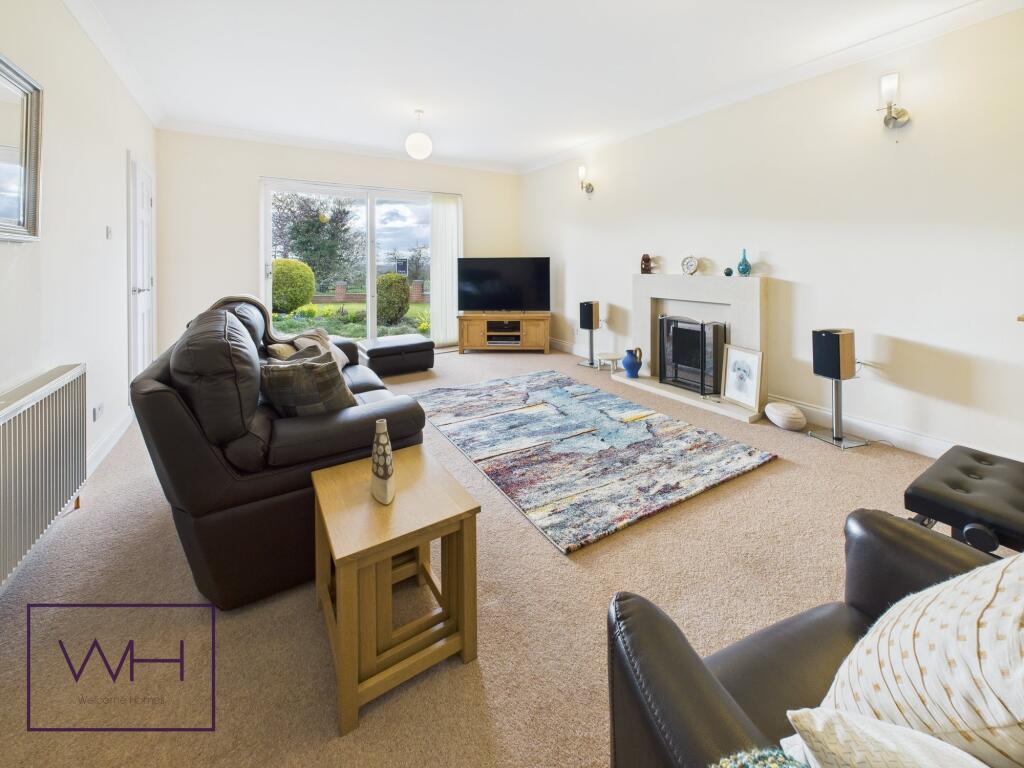 CAM03785G0-PR0214-ST