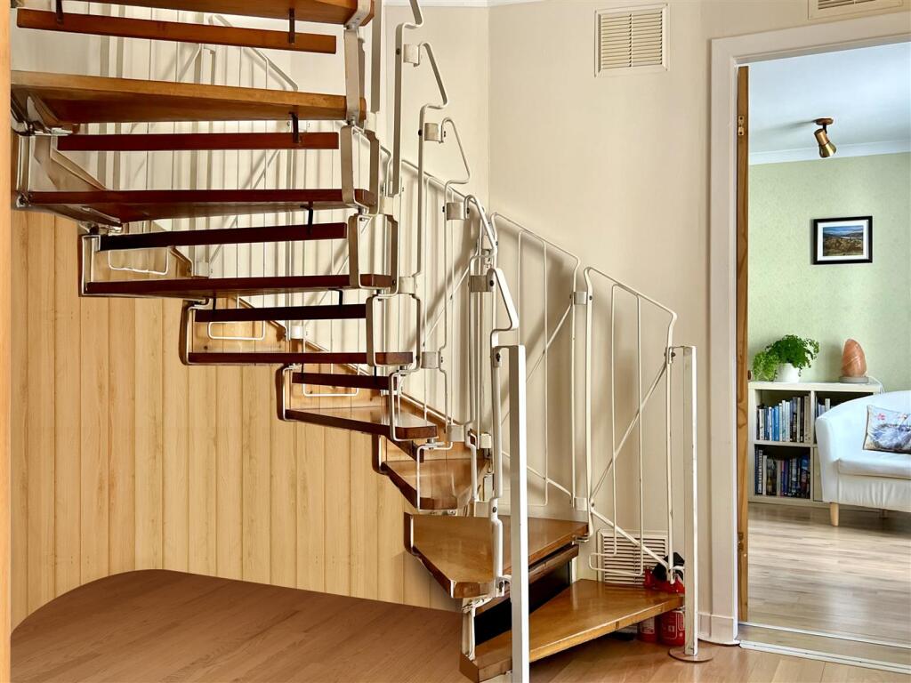 Low Causeway, Culross