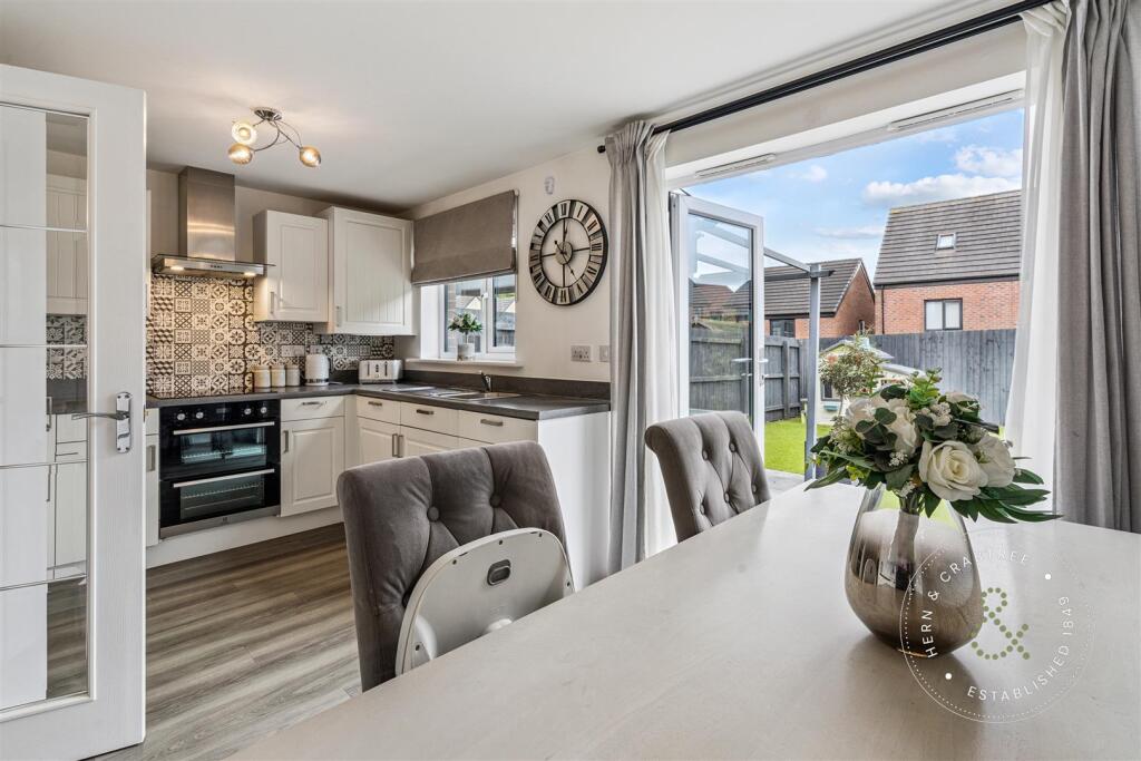 Mortimer Avenue, St Ederyns, Hern Crabtree (4).jpg