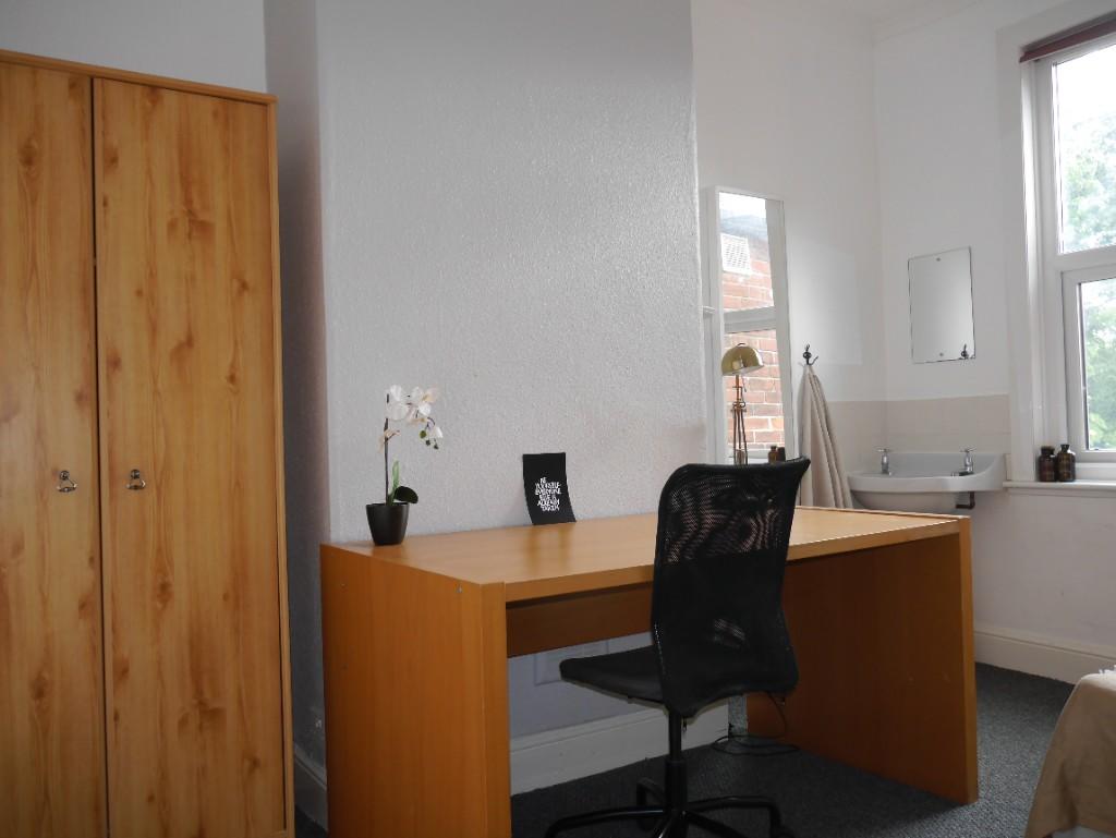 1st floor back