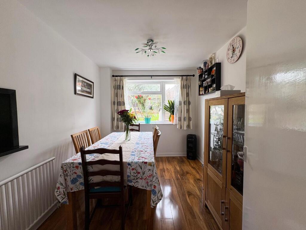 Dining room.jpg