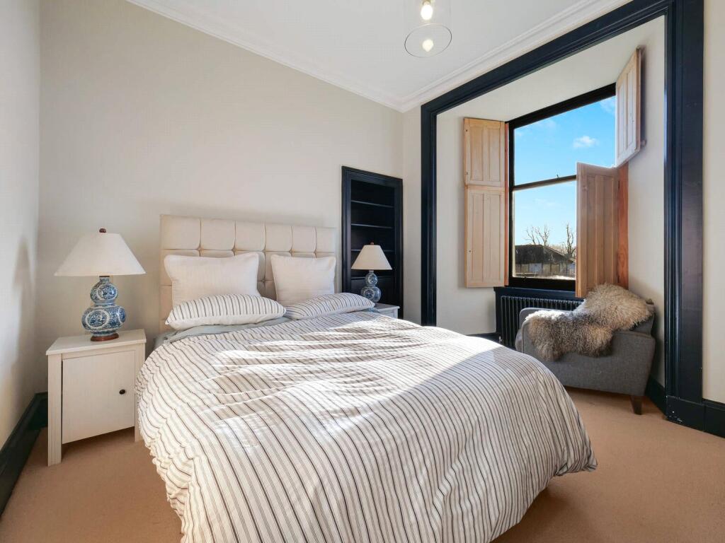 Bed 1