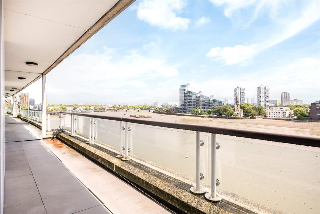 Balcony &amp; View