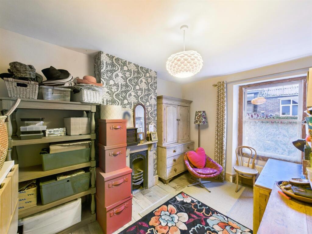 12 - 3 bedroom semi.jpg