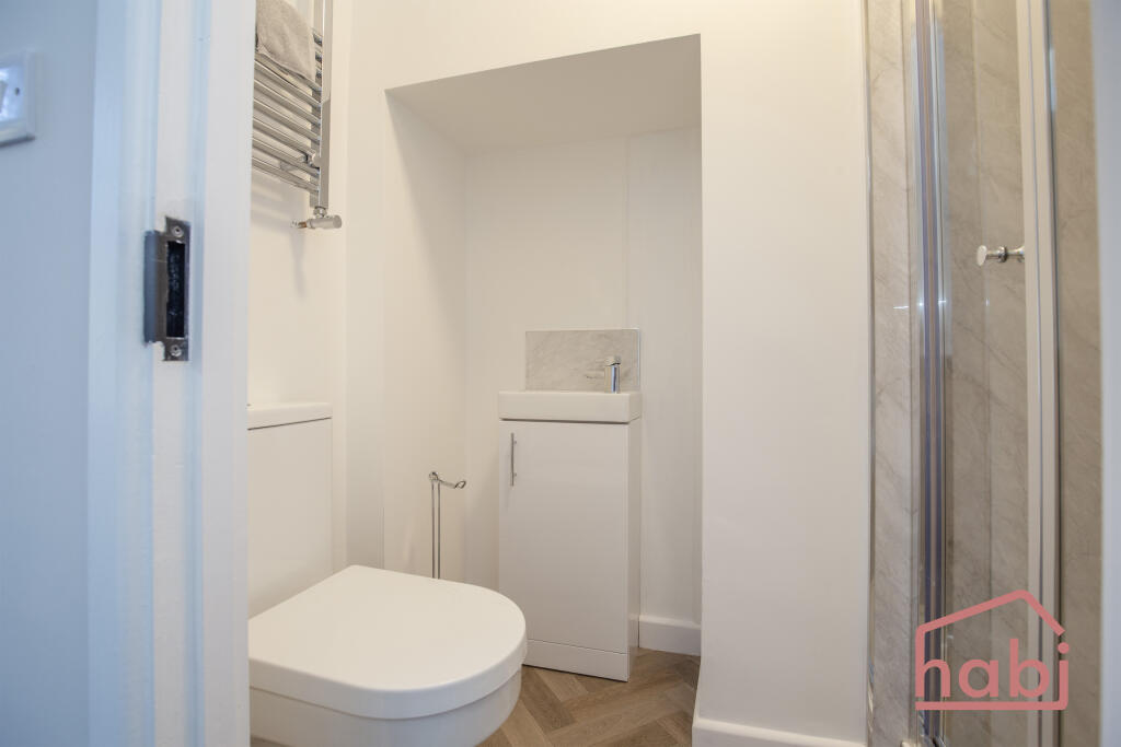 En-suite to Bedroom 1