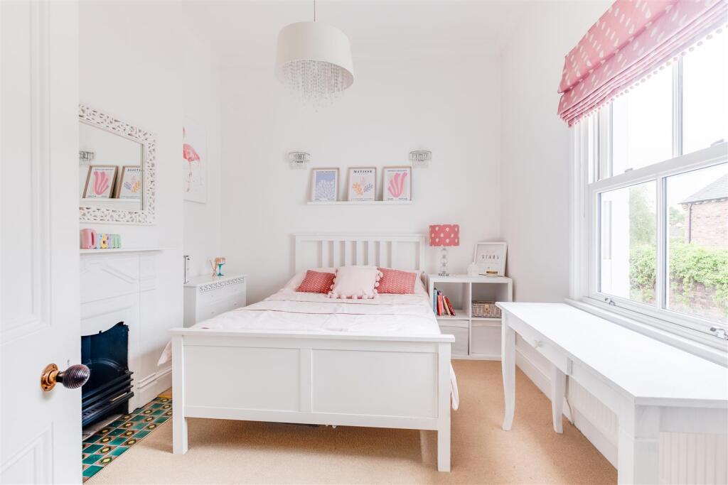 Constables - Mostyn Square-6.jpg