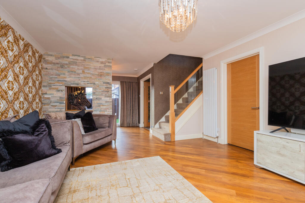 1 deanston park, barrhead L-14