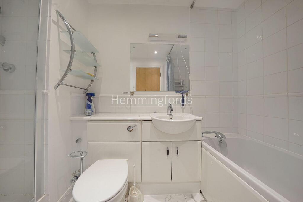 Flat 118, Western Beach Apartments - IMYyngScCm4w1