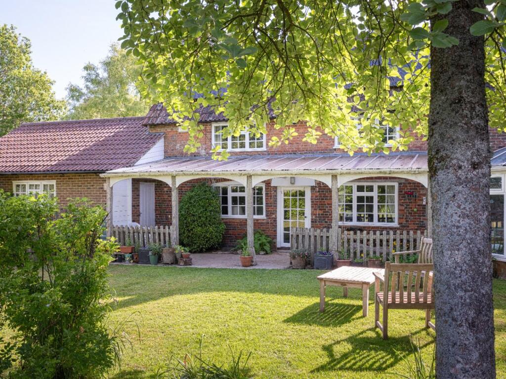 Meadow Cottage-31.jpg