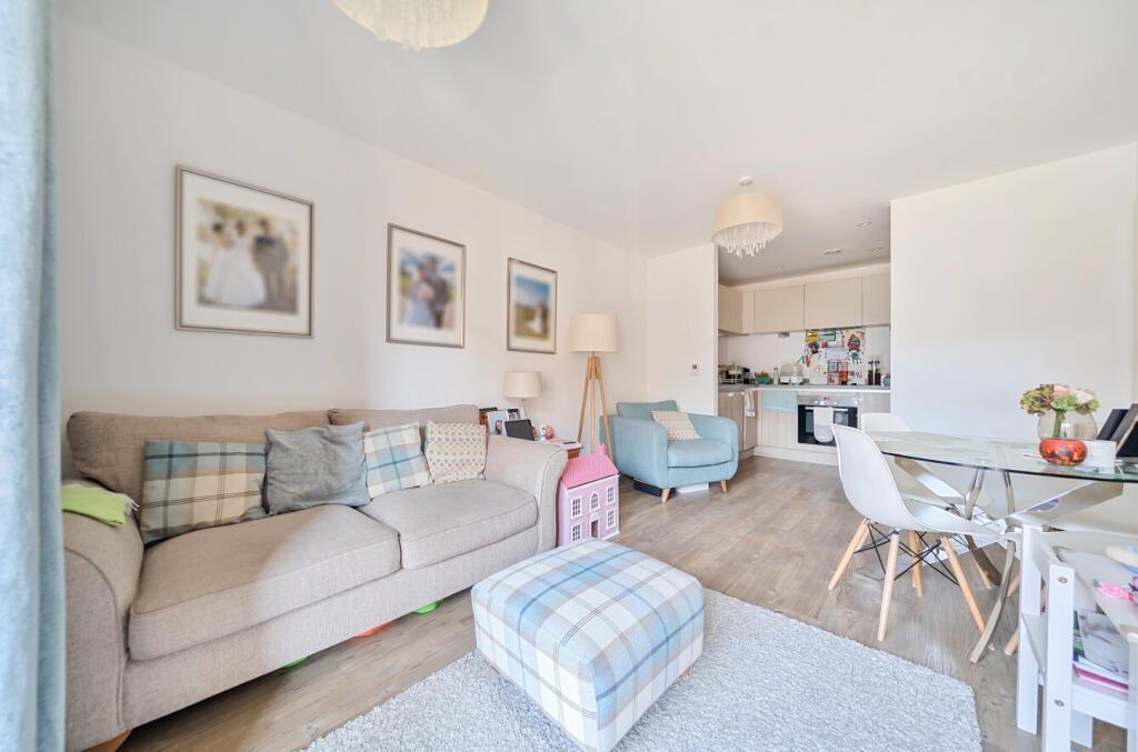 22-68235f518f643-...