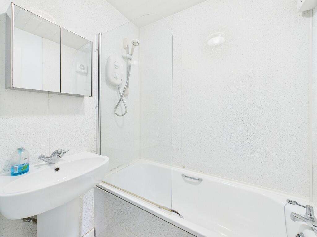 CAM03974G0-PR0167...