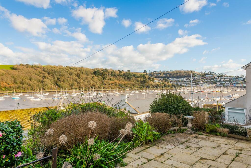 A06 - 9 Sandquay Road Dartmouth - 240226.jpg