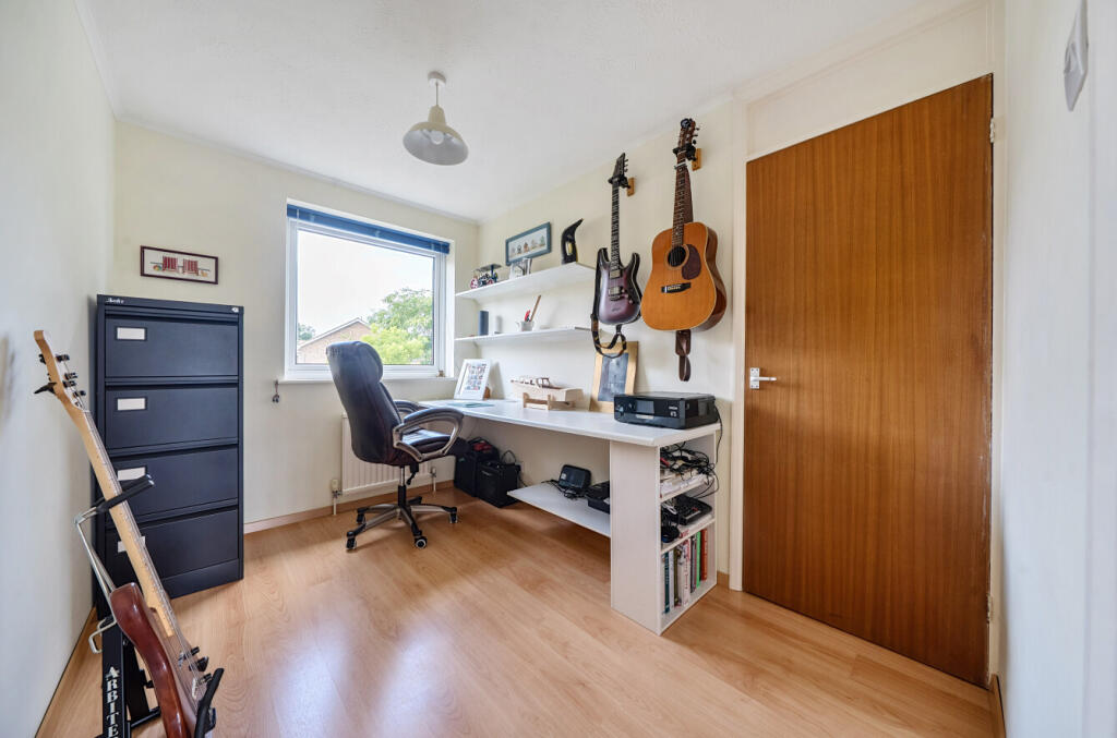 1329485-23-68821b...