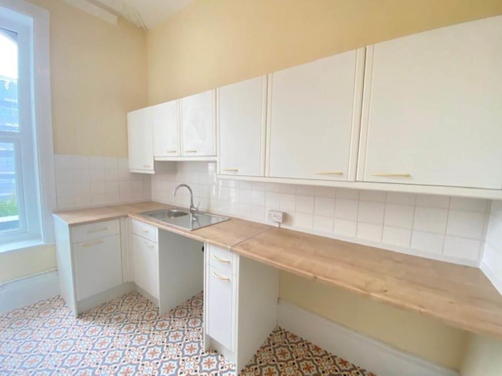 Kitchen pic 2