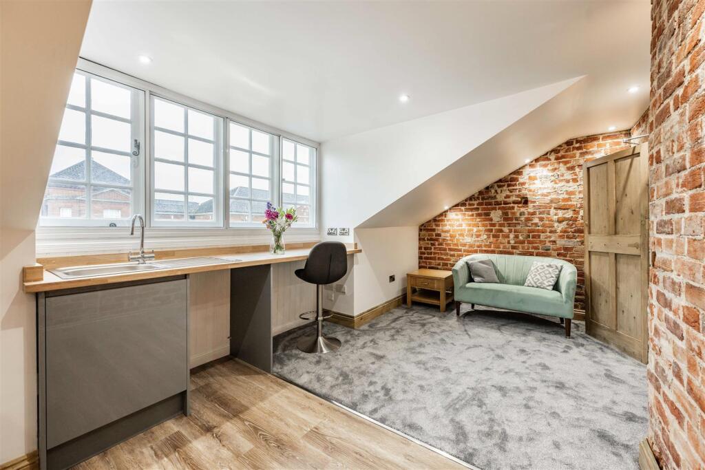 Wedgewood House (no watermarks)-2.jpg