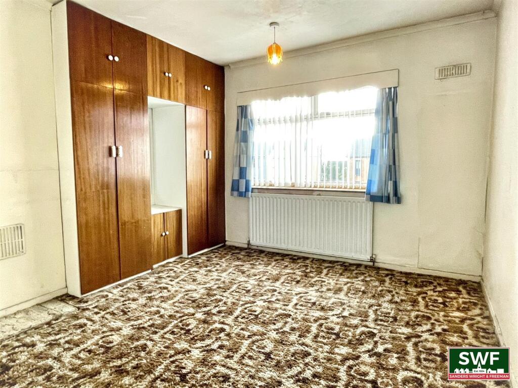 Bedroom1.jpg