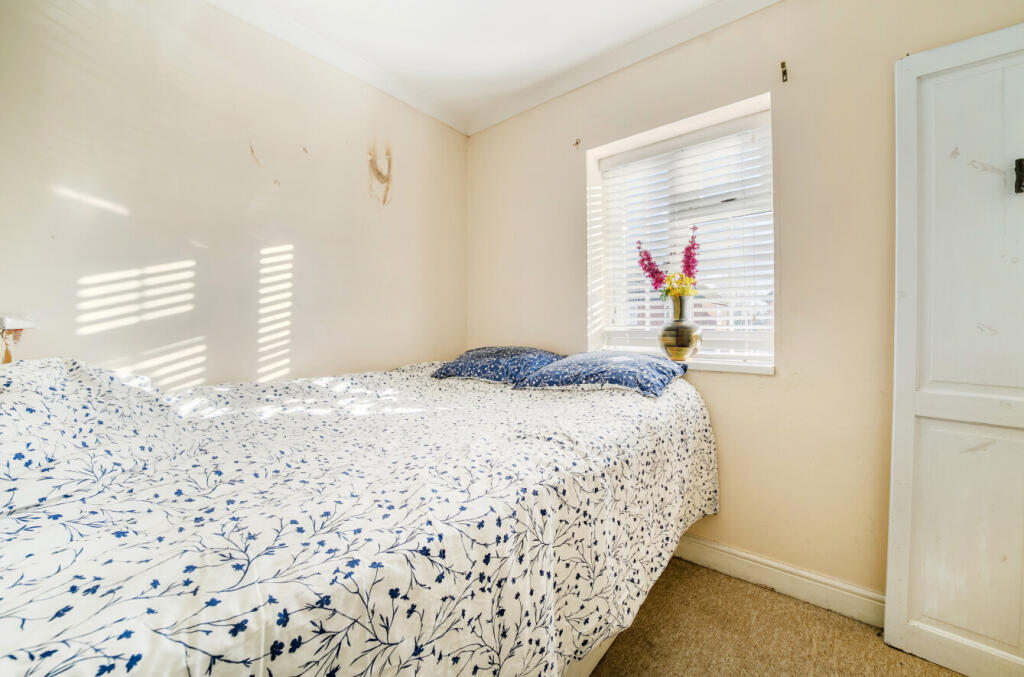 1385807-5-693068f...