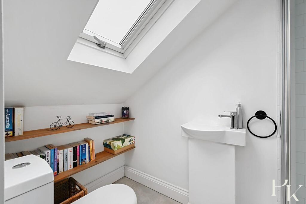 44 Coleridge Street BN3 (30).jpg