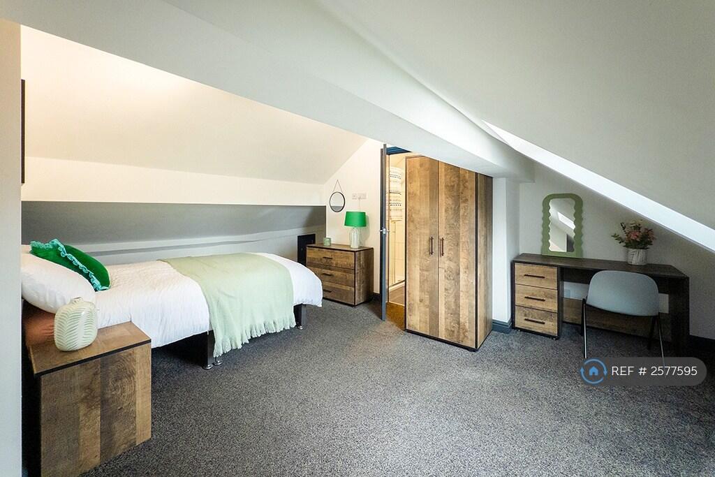 Room 13 