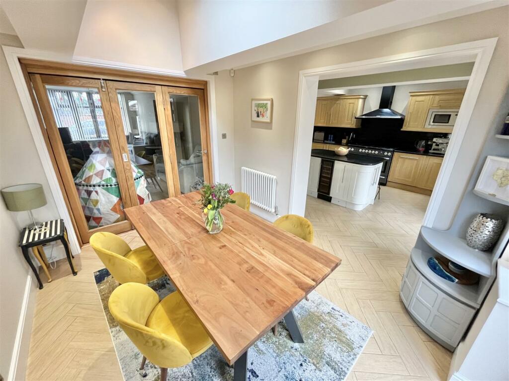 Dining Room Aspect 2.jpg