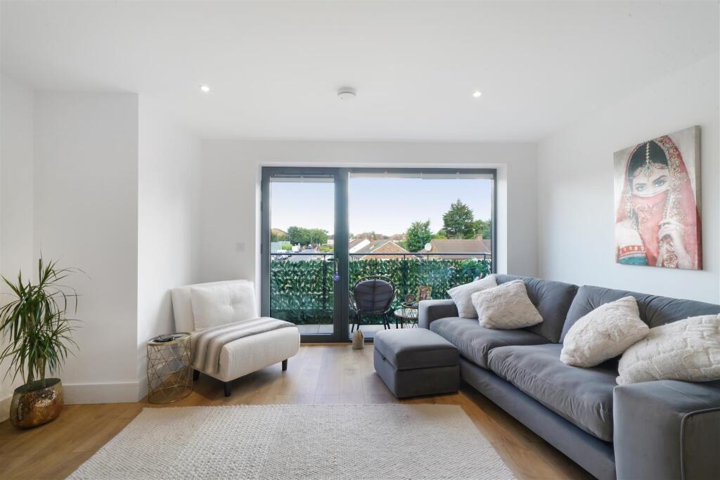 Flat 3, Treasure House - LLcgav2cevID40mWShp2.jpg