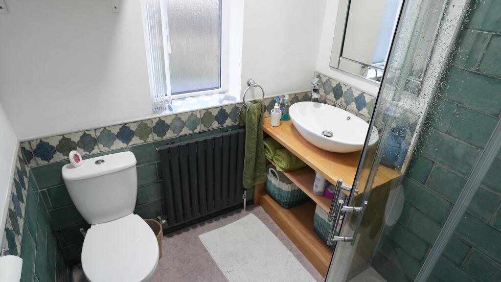 Upstairs bathroom