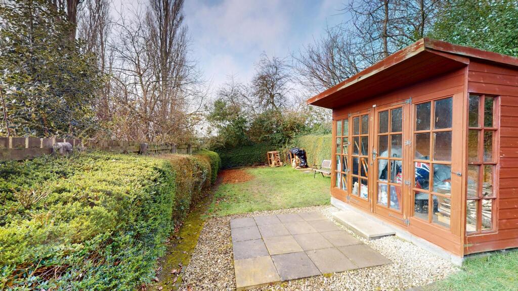 1-Queenswood-Close-03092025_173132