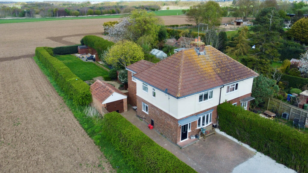 3 Bedroom House - semi-detached for Sale