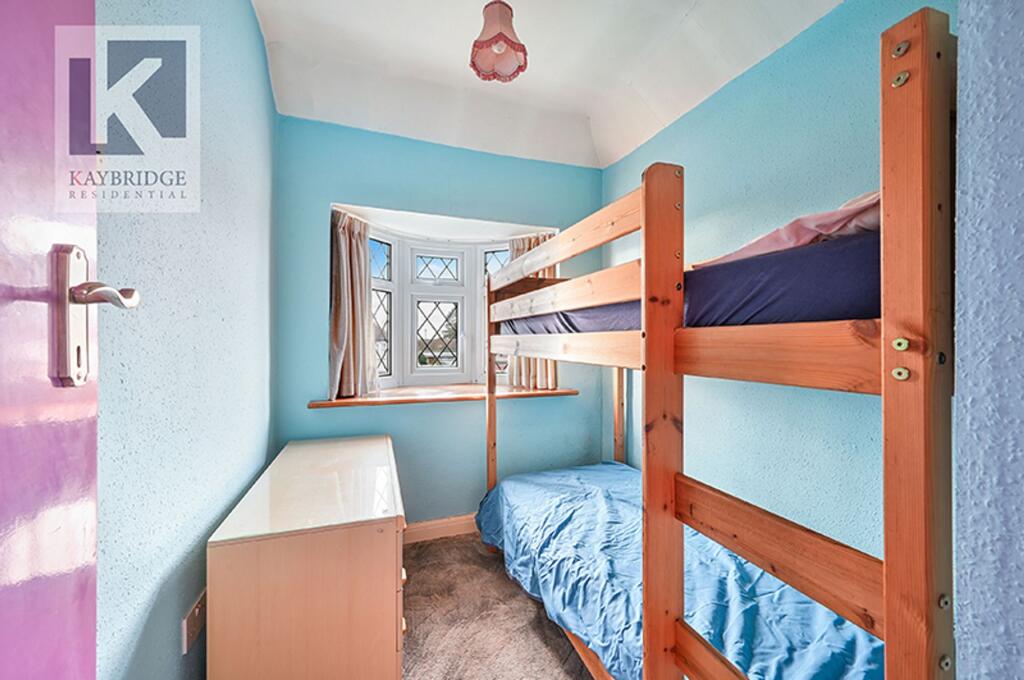 Walsingham Gardens, Epsom - KT19 0LX