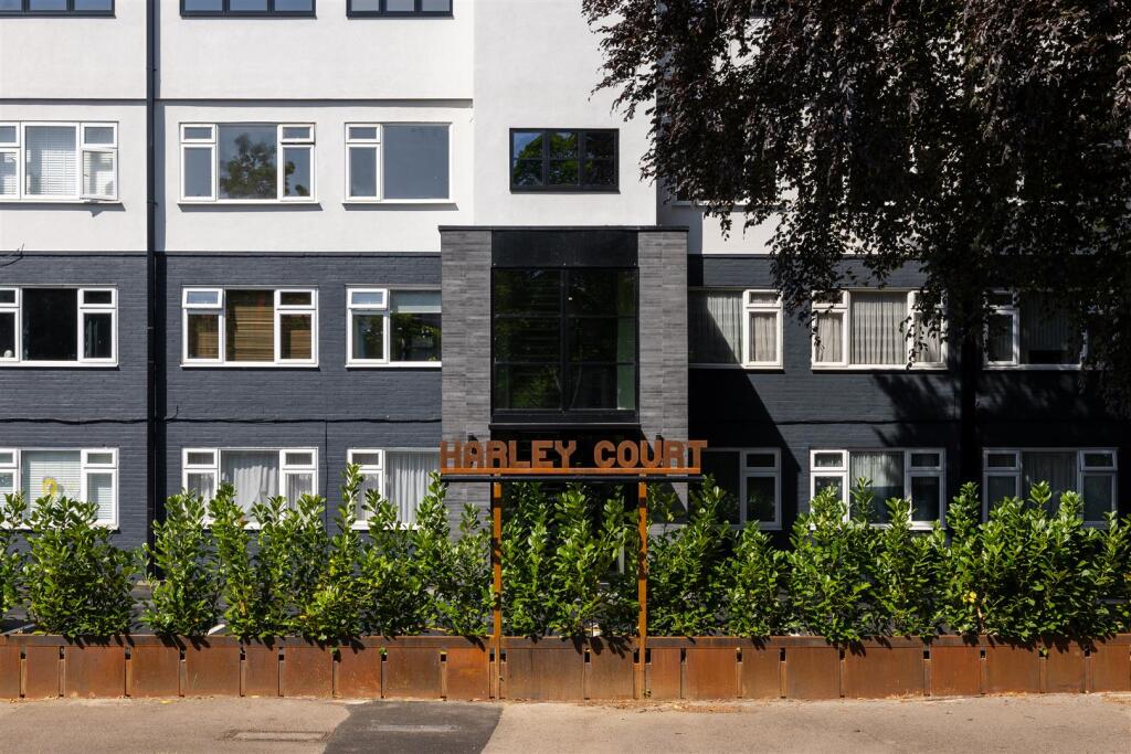 Harley Court, E11