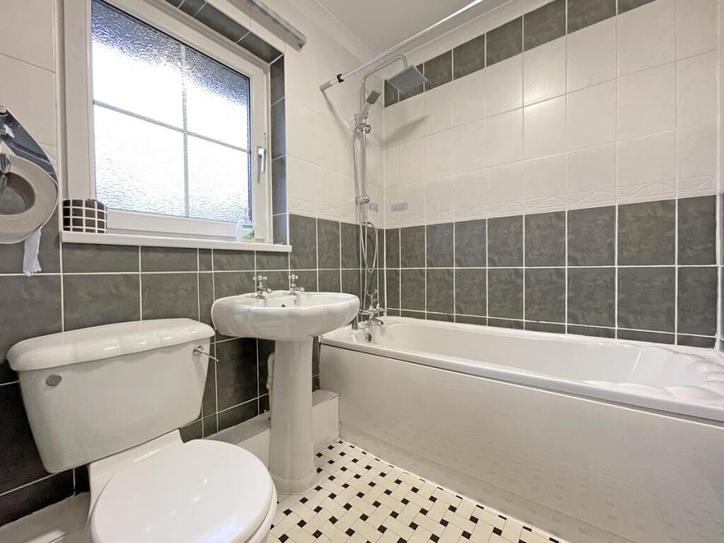 Douglass Road 46 - Bathroom One.jpg