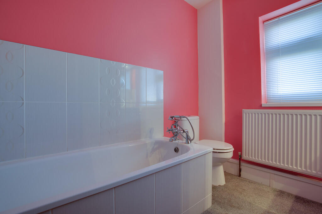 Bathroom 1.1
