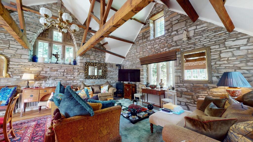 Eshton-Hall-09082025_174409.jpg
