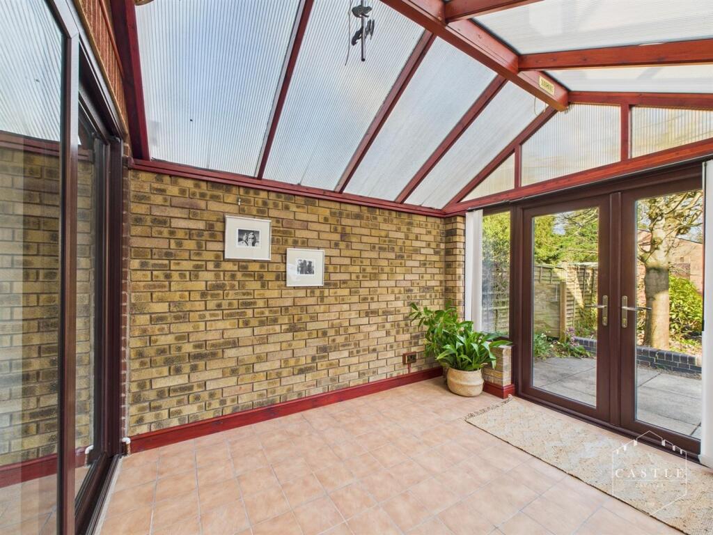 SUN ROOM